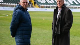 Стоилов с изненадващо решение, обръща гръб на Сираков