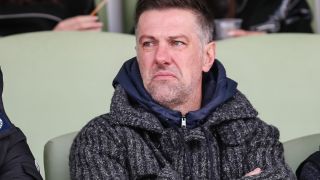 Нови грижи за Младен Кръстаич