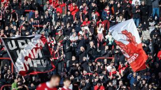 Фенклуб на ЦСКА с огромен жест към близо 200 деца СНИМКИ