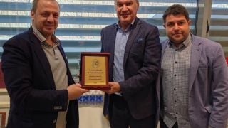 Благодарствен плакет за Борислав Михайлов