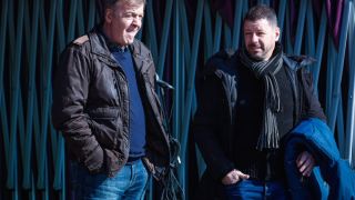 Войната в Левски навлезе в нов етап
