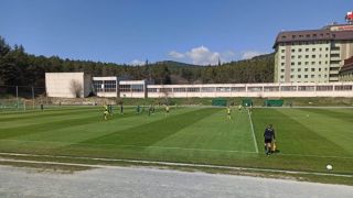 Албанец с три асистенции за победа на Берое