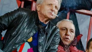 За врата, шията и Гриша Ганчев