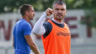Божинов се завърна, дебютира за 18-и тим