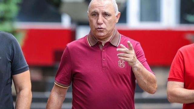 Стоичков тръгва на бой срещу фен на Левски навръх юбилей на ЦСКА ВИДЕО