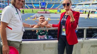 Победа за Тихомир Иванов, Костадинова стана треньор ВИДЕО