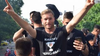 Локо (Пловдив) прати защитник в трети глух коловоз