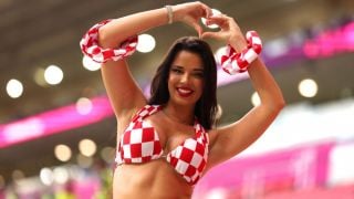 Секси Ивана разпуска с Холанд СНИМКА