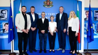 Министърът на младежта и спорта на среща с голям шеф