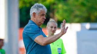 Стойчо Стоев призна за преговори с дадени футболисти