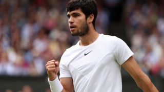 Алкарас дебютира с победа на "Хопман къп"