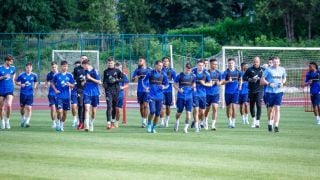 Левски пристигна в Северна Македония ВИДЕО