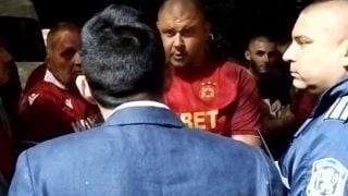 Скандали на "Армията", феновете беснеят ВИДЕО
