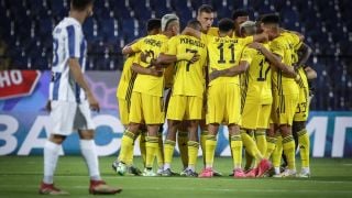 Левски прибира 1,5 милиона от УЕФА, но трепери здраво