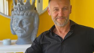 Официално: Oткривател на Холанд започна работа в България