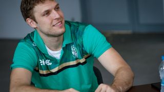 Официално: Обявиха датата и съперника за дебюта на Везенков в НБА