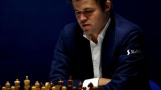 Магнус Карлсен с първи трофей от Световната купа