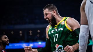 Литва удари САЩ, Сърбия стигна четвъртфиналите на Световното