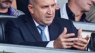 След скандалите: Радев и Денков шокираха хиляди хора СНИМКИ