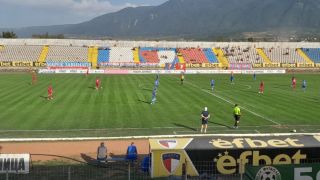 Марек се развихри, притисна лидера във Втора лига