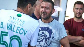 Герой от САЩ ` 94 влиза в политиката
