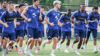 Бомба в БЛИЦ: Счупване извадило играч на Левски oт дербито с ЦСКА