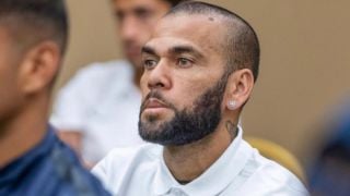 Гуардиола спасява легенда от затвора