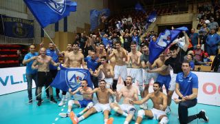 Левски ликува със Суперкупата след зрелище