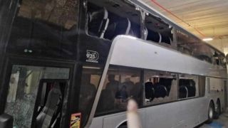 Грозна гледка! Камъни и ранени преди дерби в Европа ВИДЕО