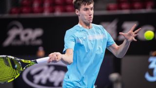 Шампион изхвърча след зрелище на Sofia Open