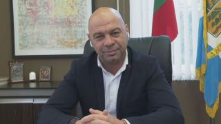 Кметът на Пловдив обясни решението за България и "Колежа"