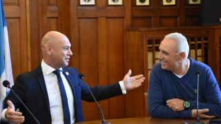 Стоичков изрази мощна подкрепа към новия кмет на Пловдив СНИМКИ