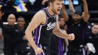 Зрелище в НБА! Везенков и Сакраменто разкъсват наред ВИДЕО