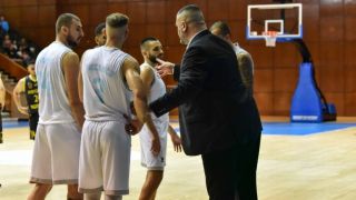 Черноморец удари шампиона за седма поредна победа