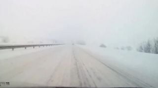 Снеговалежът обърка плановете и на баскетбола