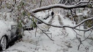 И в Разград е тежко, стадионът изцяло в сняг 