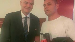 Само в БЛИЦ: Шефът на ФИФА със силно послание за България на среща с Александър Димитров