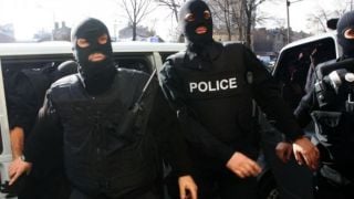 Първо в БЛИЦ: Eто кой е задържаният с подкуп висш служител на спортното министерство!
