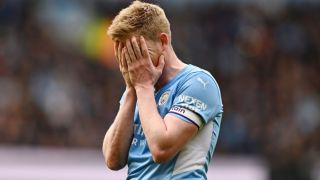 Крадци нахлуха в дома на Кевин де Бройне