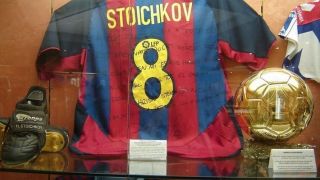 29 години от паметен миг за Стоичков и България