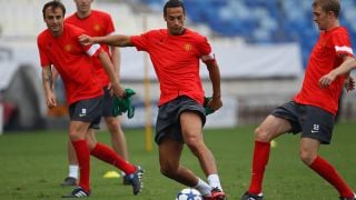 Играл с Бербатов си присади брада
