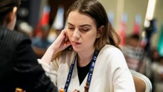 Нургюл Салимова и Чепаринов в челните места на Световното