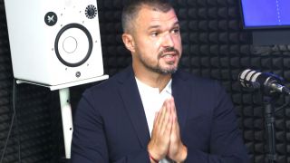 Китайски бос привикал Божинов в 2 часа след полунощ и го шокирал със... ВИДЕО