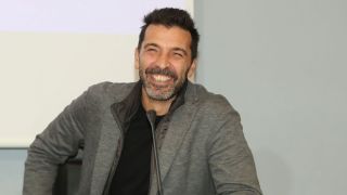 Буфон с шокиращо предложение за футбола