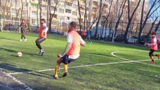 Зрелище в София: Истински футбол на литър кръв и метър кожа! СНИМКИ