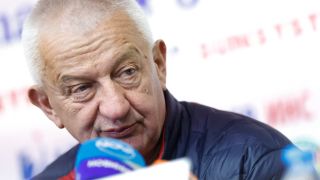 Футболните босове с конкретно предложение до правителството