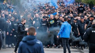 Скандално! Майка разкри: Фенове на Левски пребиха 16-годишния ми син