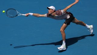 Световният №4 с мощен старт на Australian Open