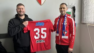 Марек си върна опитен боец