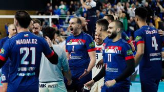 Изпари се мечтата на Левски, Дея Спорт с исторически трофей СНИМКИ